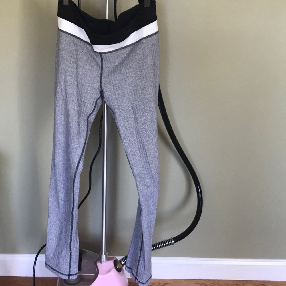 Grey and black herringbone active legging